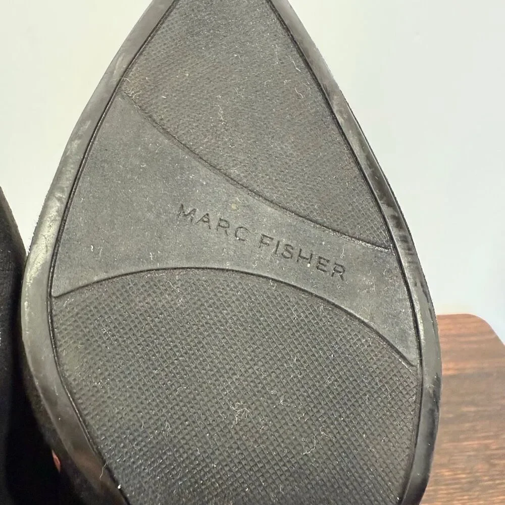 Marc Fisher Women’s  MFGILDY5-R black suede gold 3.5” heel pump shoe size 7.5